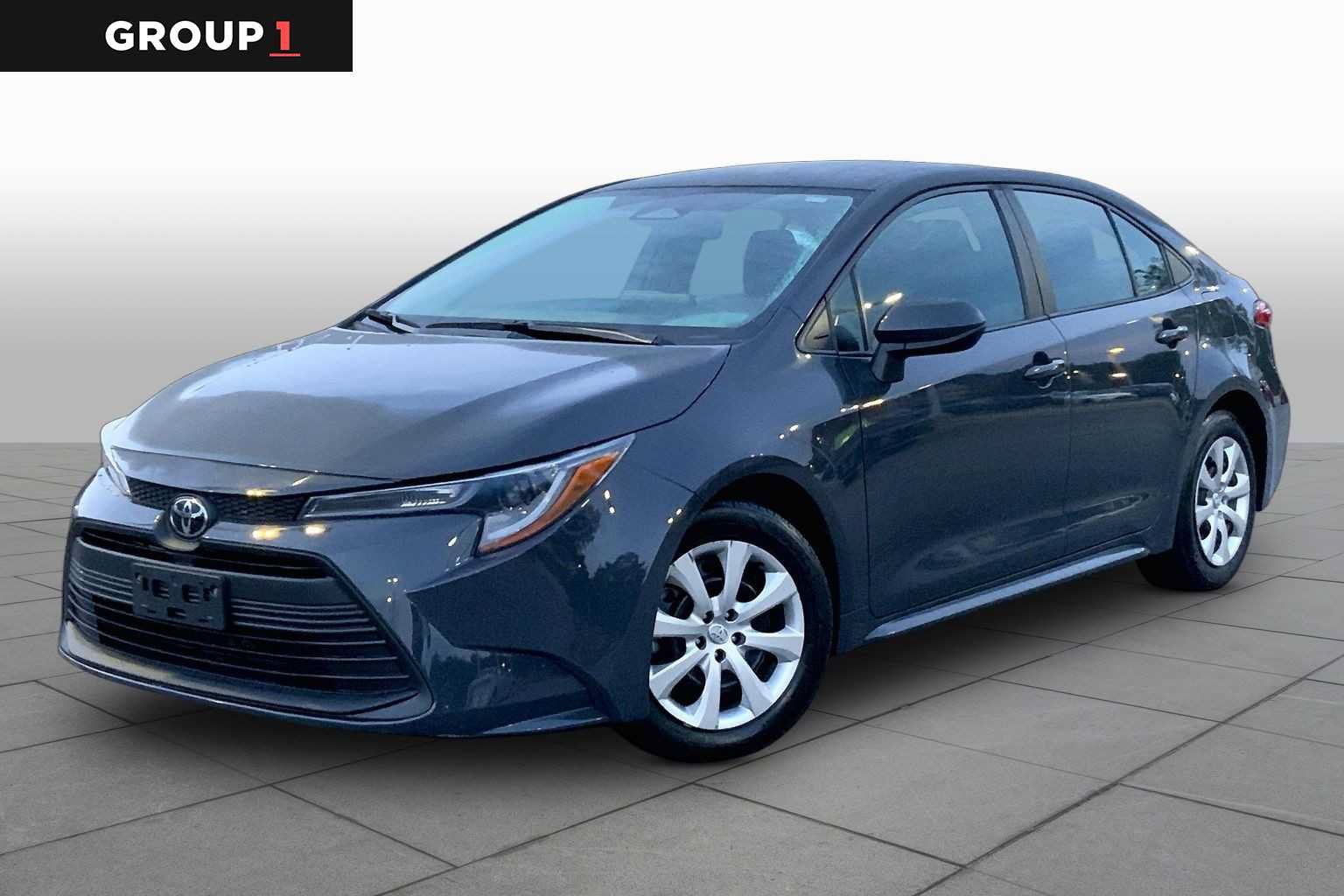 Used 2024 Toyota Corolla LE FWD image 1