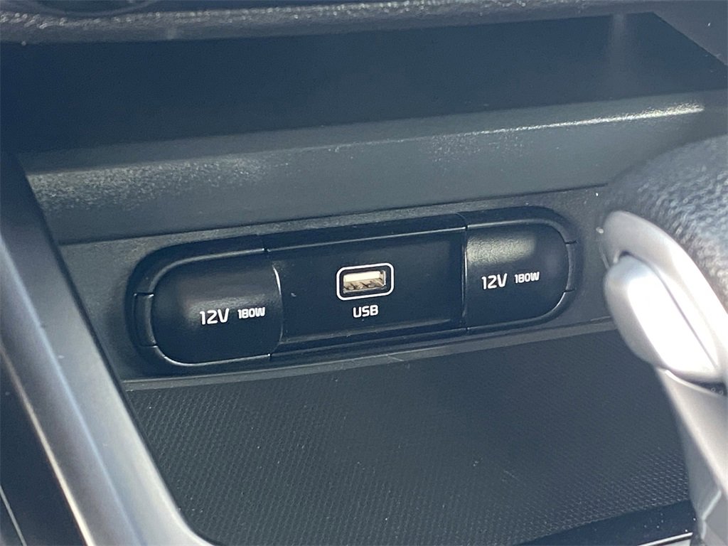 Used 2024 Kia Soul LX w/ Option Group 015 image 30