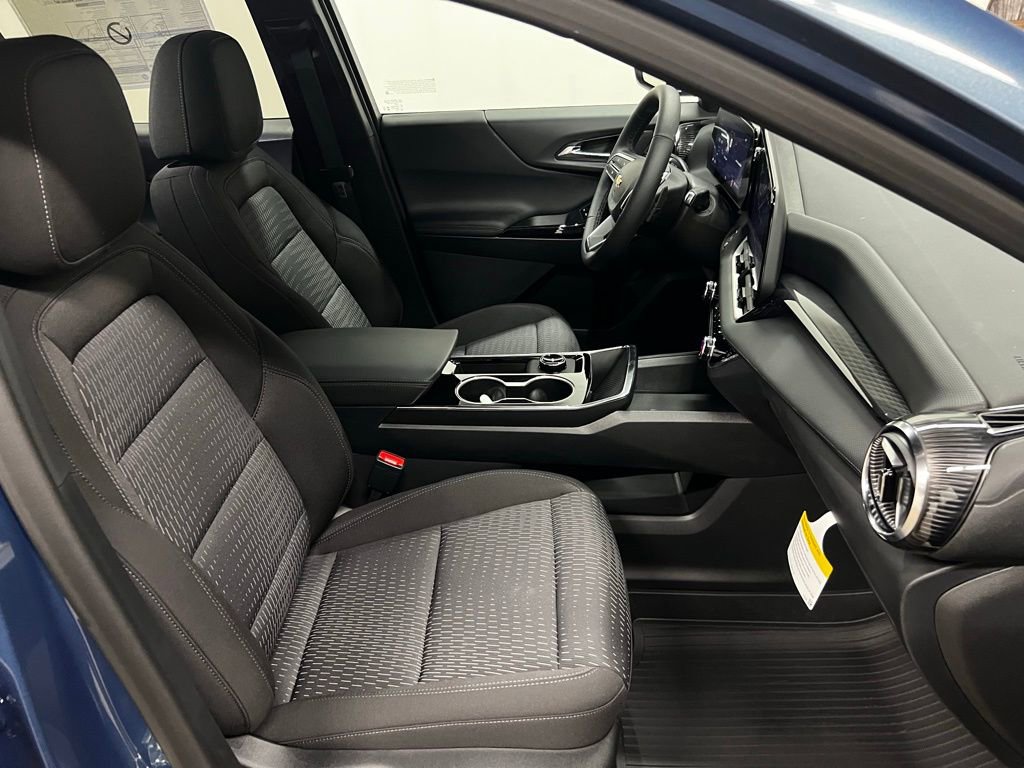 New 2026 Chevrolet Equinox LT w/ Safety and Technology Package image 37