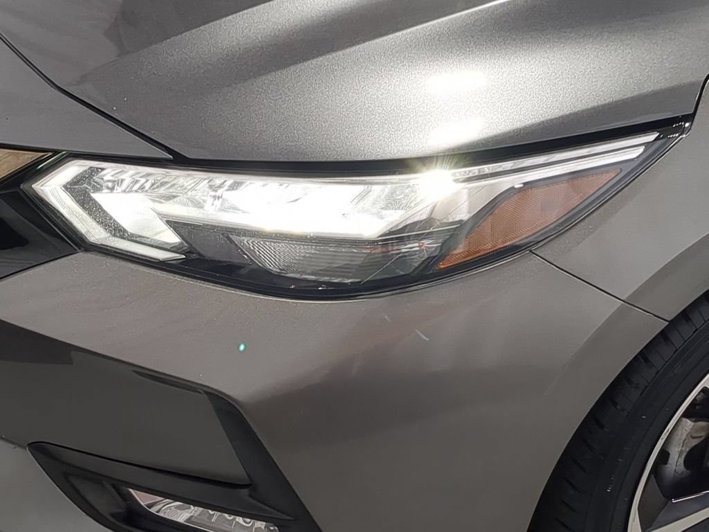 Used 2020 Nissan Sentra SR FWD image 14