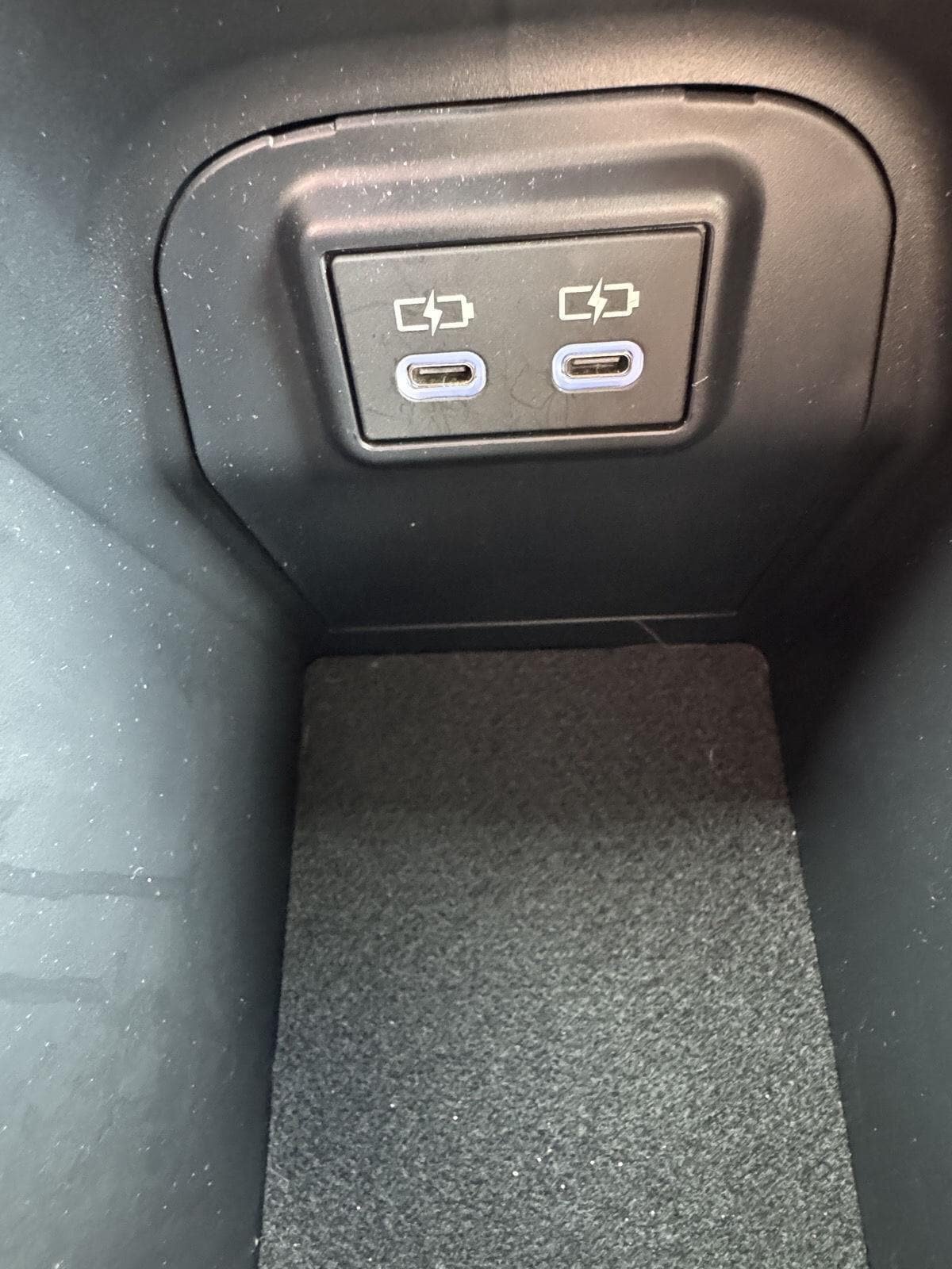 Used 2025 Toyota RAV4 XLE AWD/4WD image 28