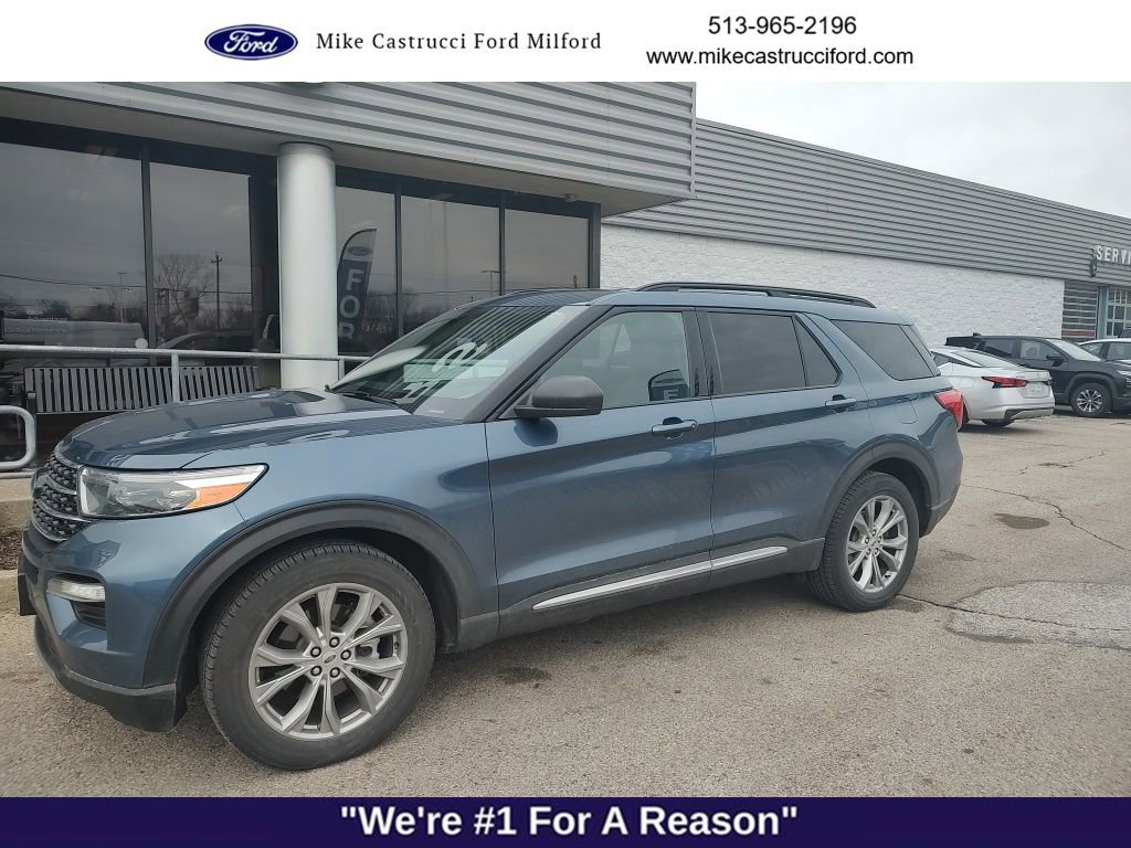 Used 2020 Ford Explorer XLT w/ Equipment Group 202A image 2