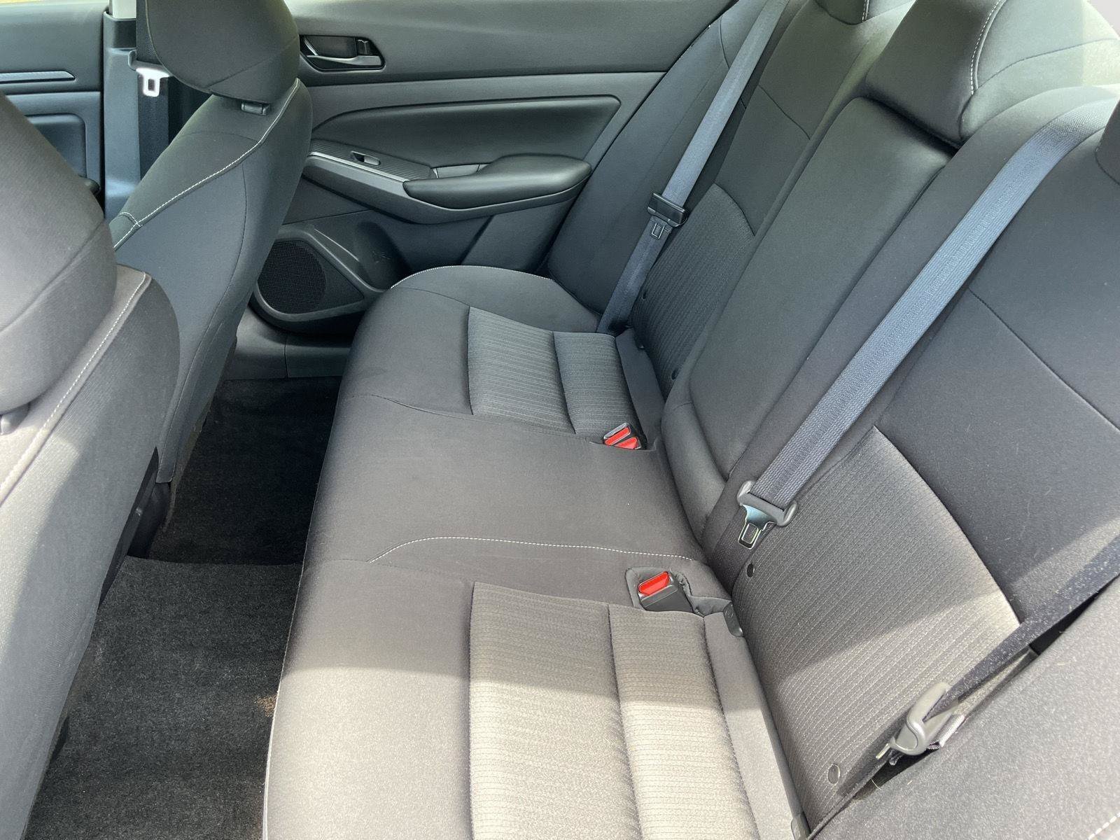 Used 2025 Nissan Altima 2.5 S FWD image 13