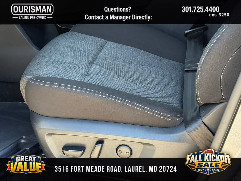 Used 2025 Nissan Rogue SV AWD/4WD image 23