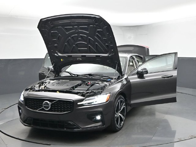Used 2024 Volvo S60 B5 Plus w/ Climate Package AWD/4WD image 52