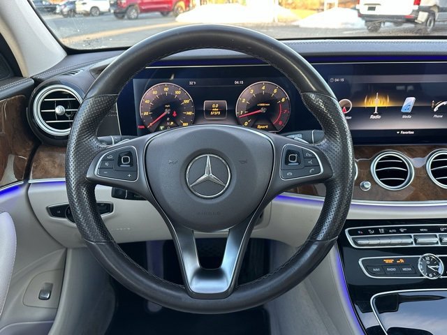 Certified 2018 Mercedes-Benz E 300 4MATIC image 7