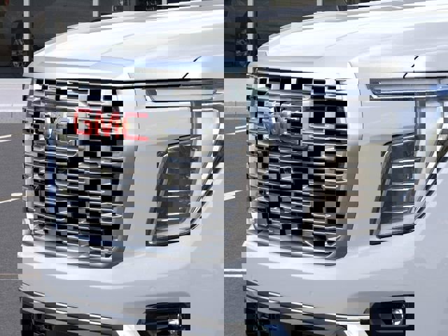 New 2026 GMC Yukon XL Denali w/ Sun & Power Step Package AWD/4WD image 13