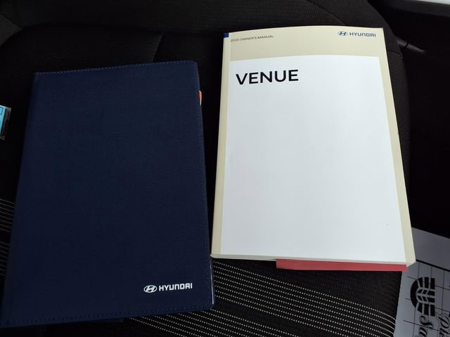 Used 2025 Hyundai Venue SEL image 75