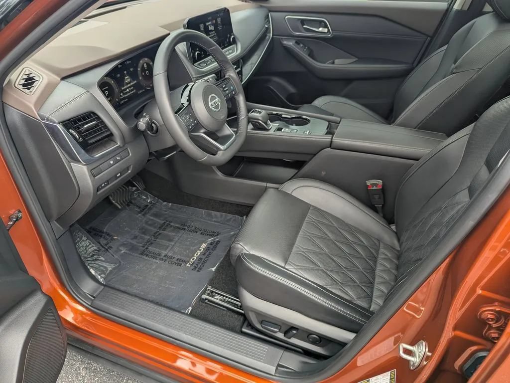 Used 2021 Nissan Rogue Platinum FWD image 9