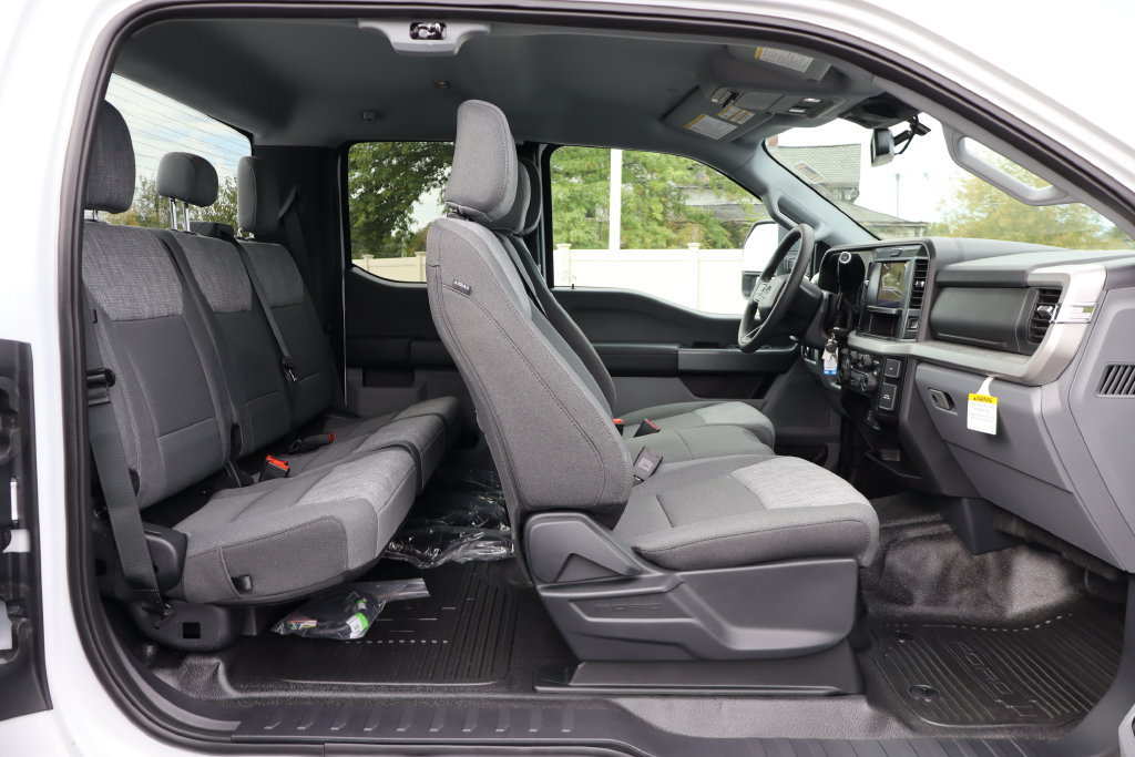 New 2027 Ford F450 XLT w/ XLT Value Package AWD/4WD image 35
