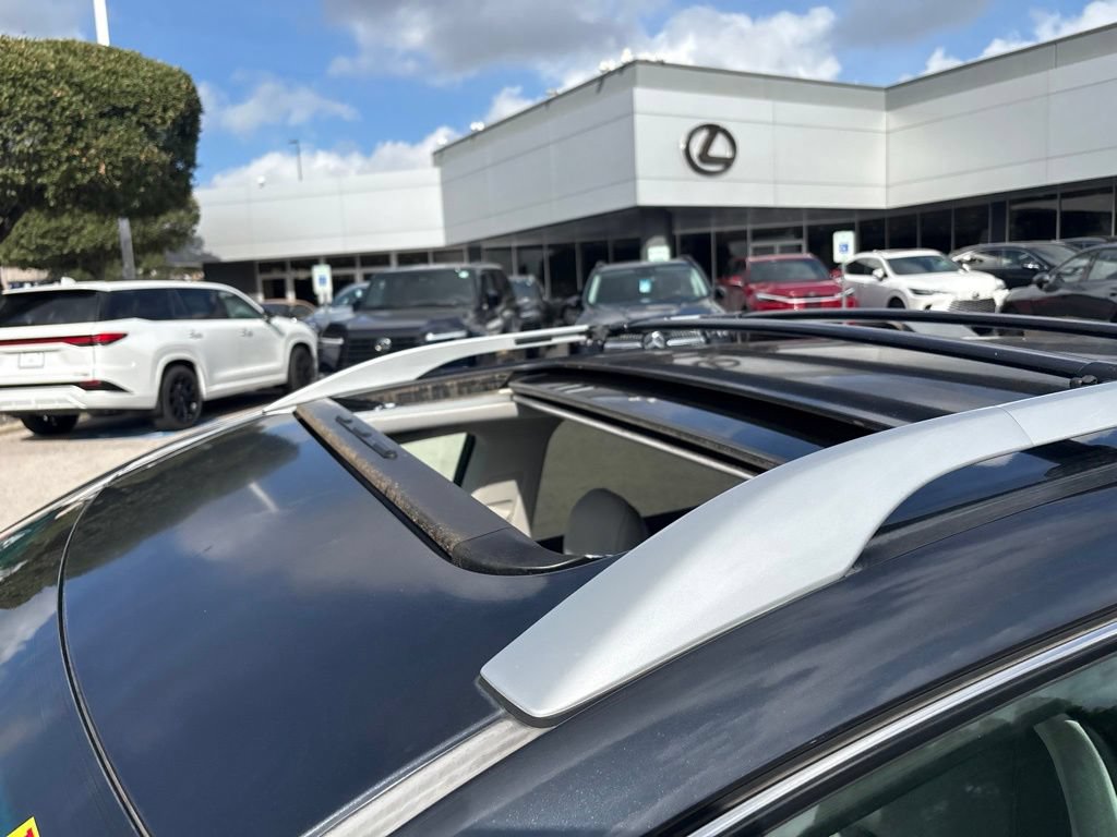 Used 2010 Lexus RX 350 2WD w/ Premium Pkg image 10