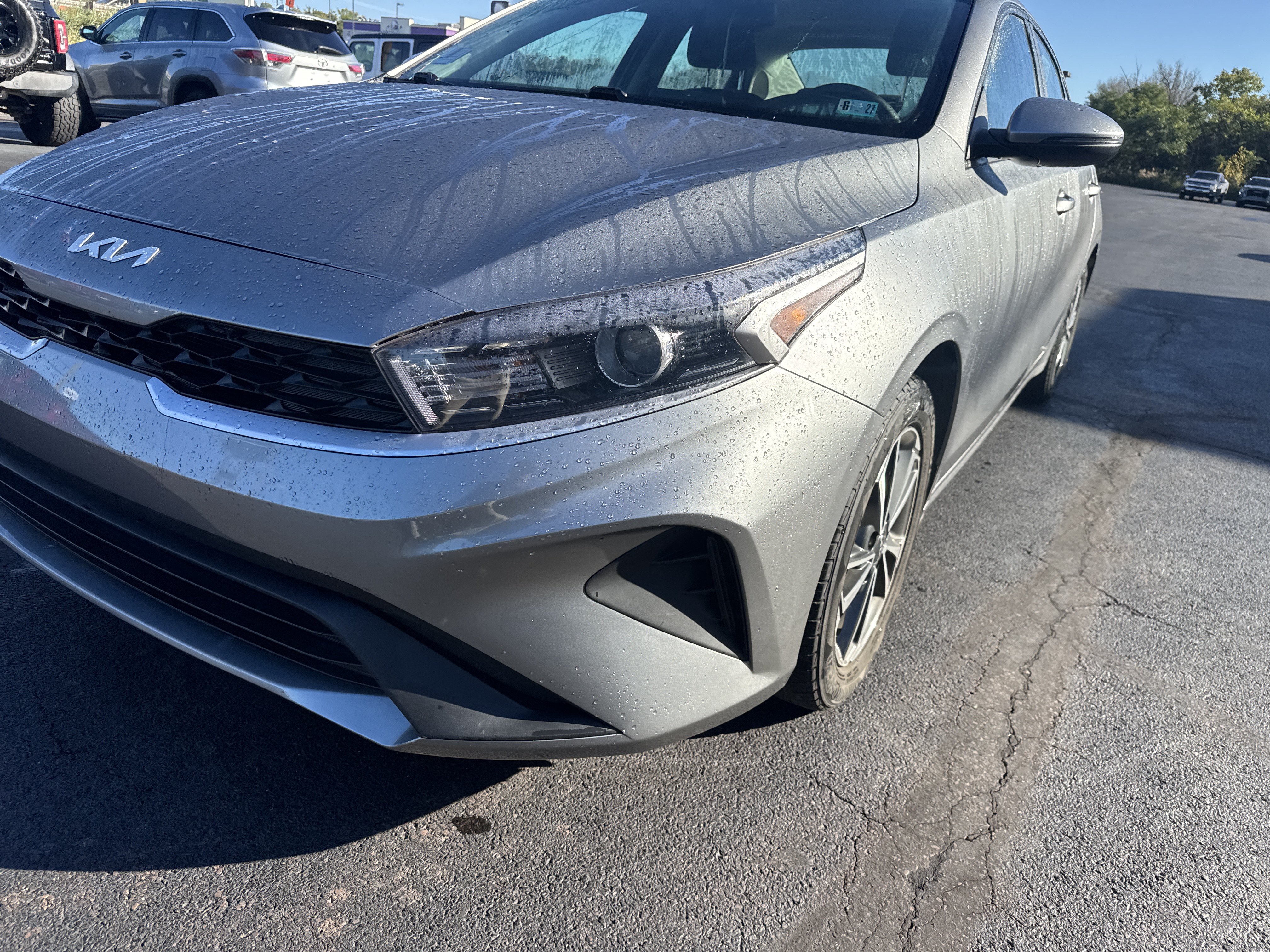 Used 2023 Kia Forte LXS w/ LXS Technology Package FWD image 10