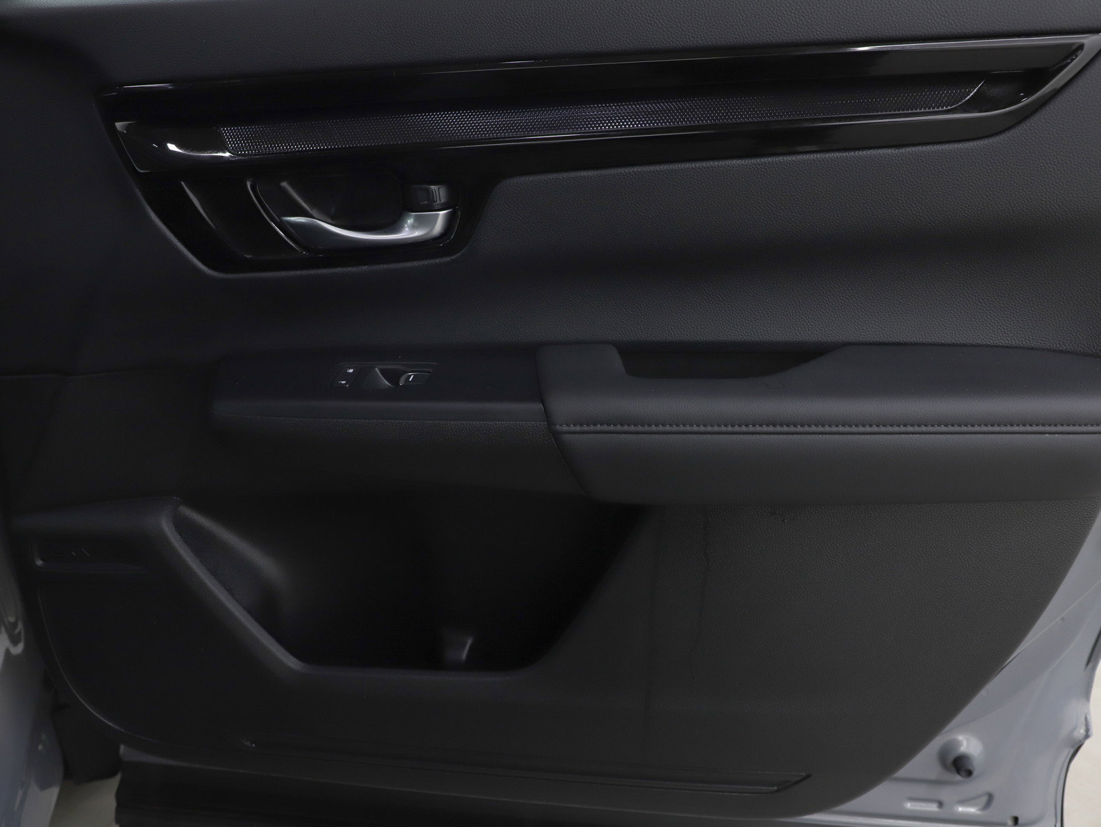 Used 2025 Honda CR-V EX-L image 9