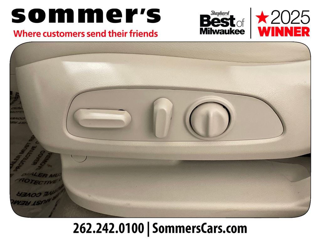 Used 2023 GMC Acadia Denali w/ Denali Ultimate Package image 10