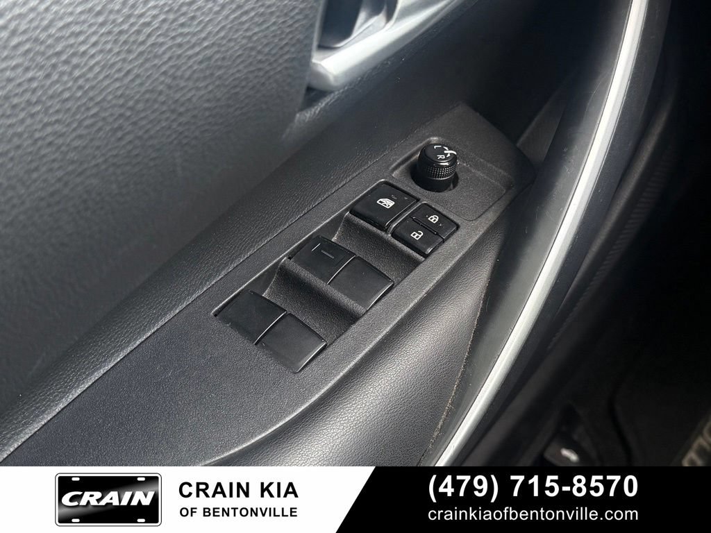 Used 2023 Toyota Corolla SE FWD image 10