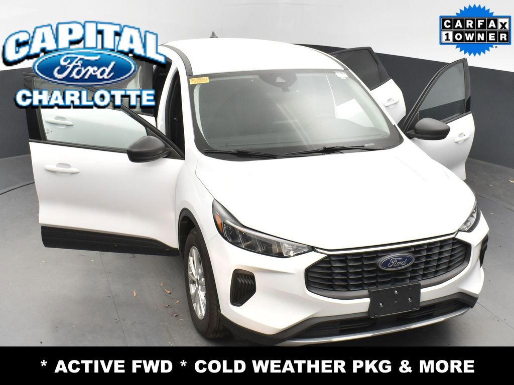 Used 2025 Ford Escape Active w/ Cold Weather Package image 34