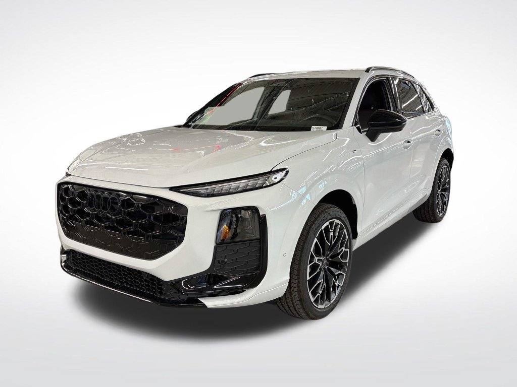 New 2026 Audi Q3 quattro 2.0T AWD/4WD image 1