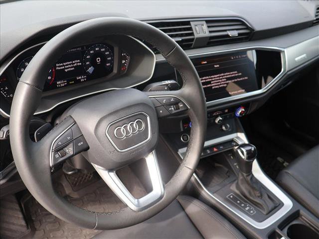 Certified 2025 Audi Q3 2.0T Premium w/ Convenience Package image 14