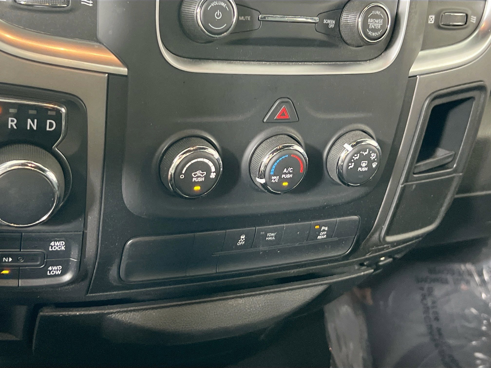 Used 2022 RAM 1500 Classic Warlock image 15