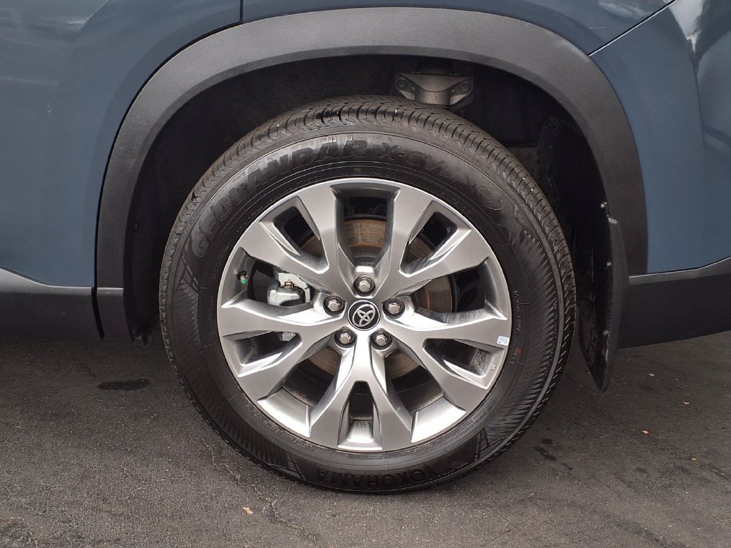 Certified 2024 Toyota Grand Highlander AWD image 4