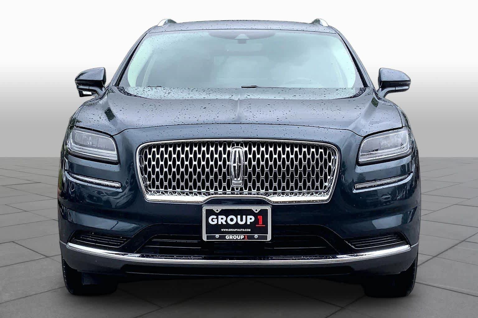 Used 2023 Lincoln Nautilus FWD w/ Premium Package image 4
