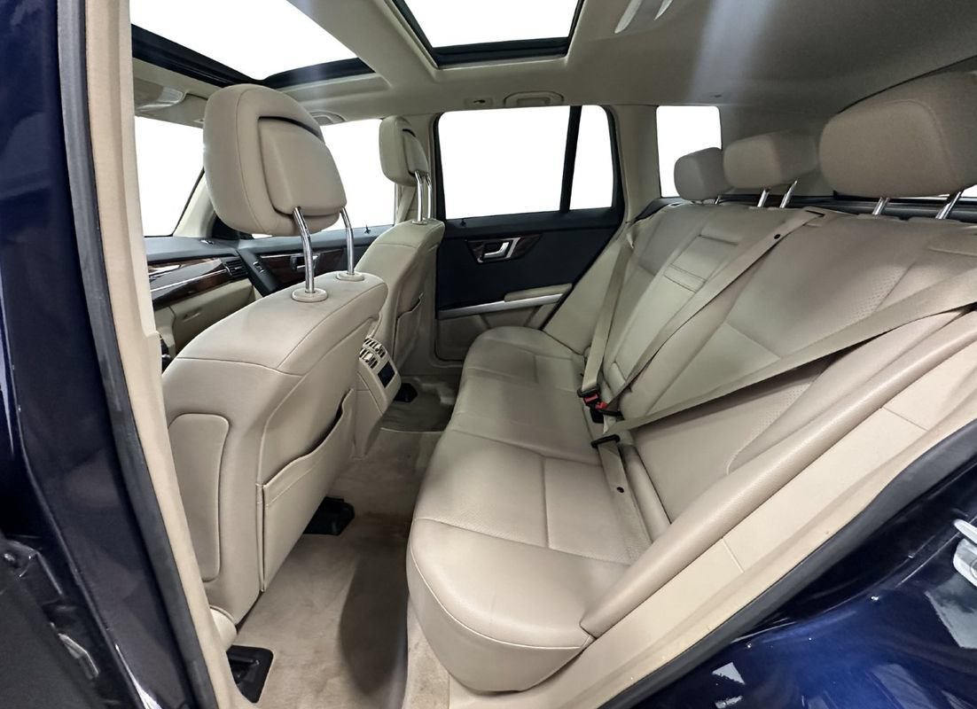 Used 2012 Mercedes-Benz GLK 350 4MATIC image 12