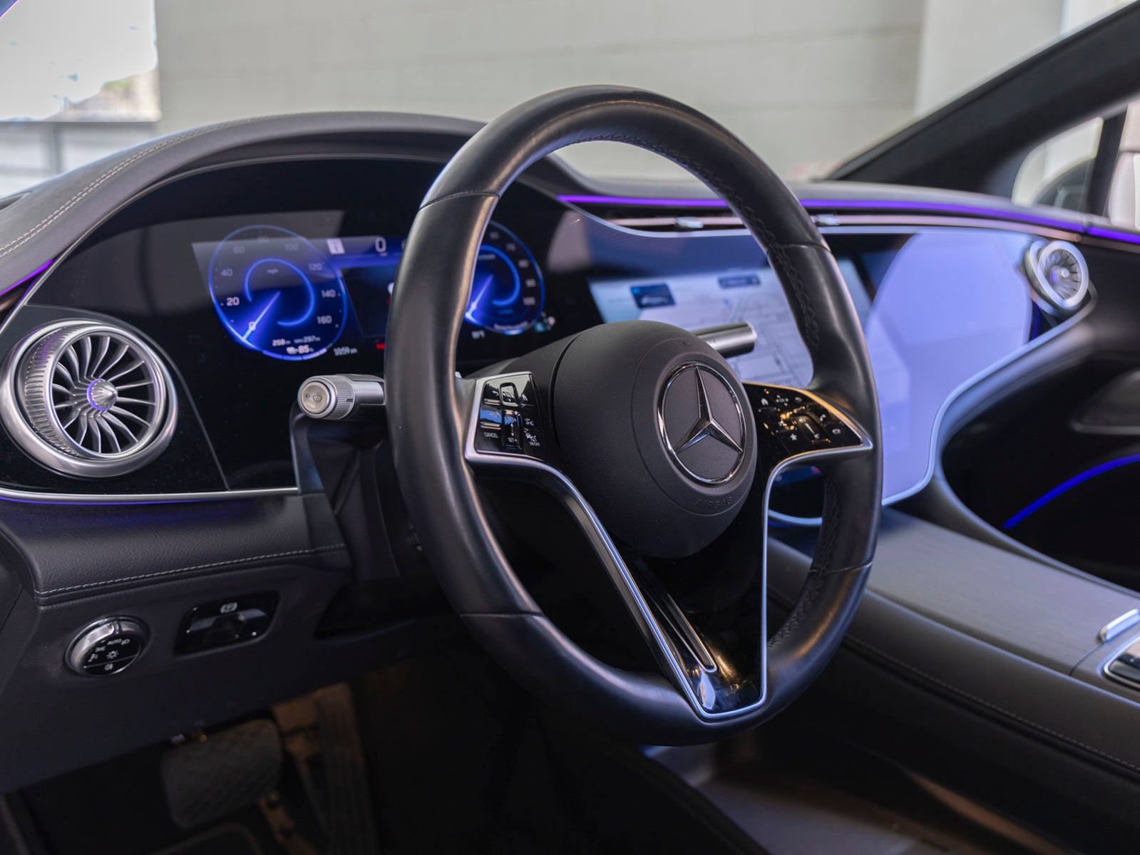 Certified 2024 Mercedes-Benz EQS 580 4MATIC Sedan image 13