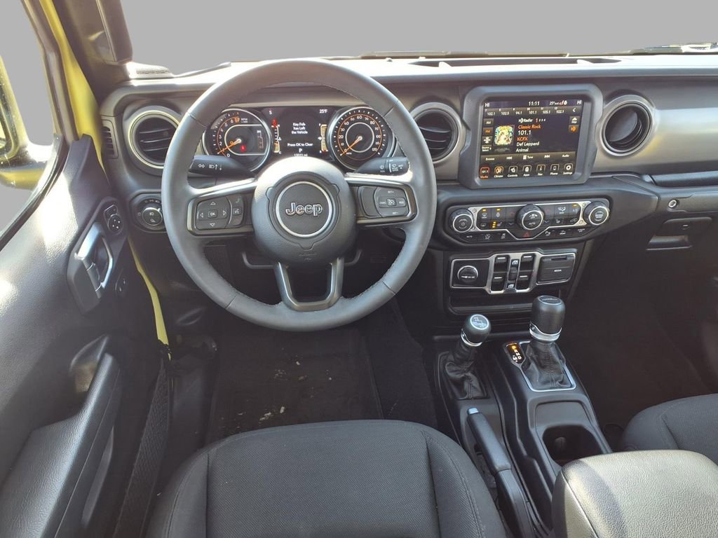 Certified 2023 Jeep Gladiator Sport image 4