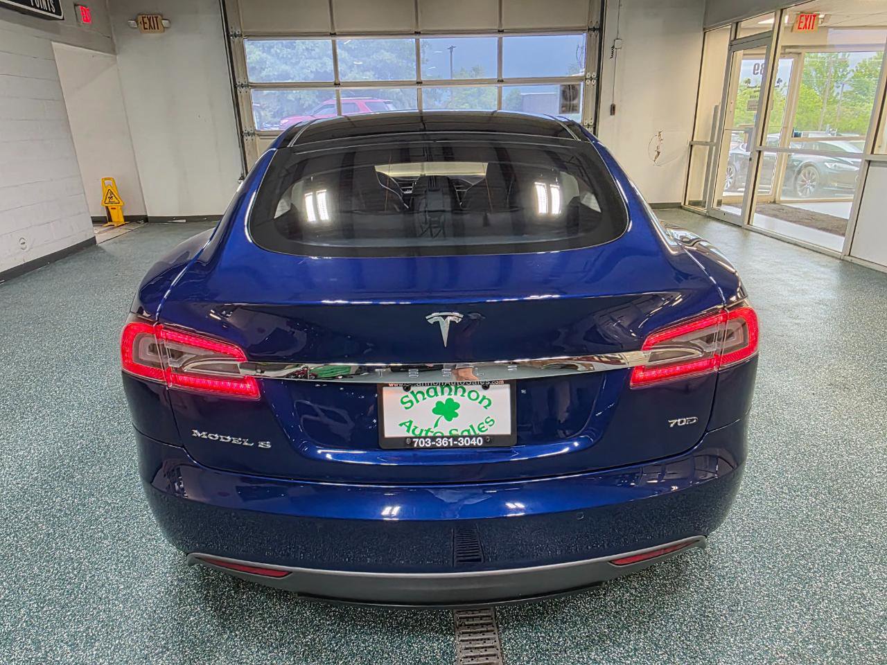 Used 2015 Tesla Model S 70D AWD/4WD image 8