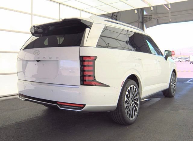 Used 2026 Hyundai Palisade Calligraphy FWD image 5