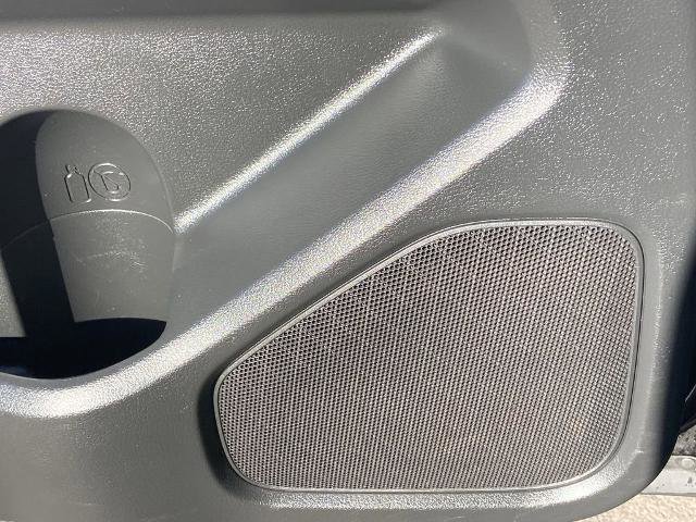 Used 2022 Nissan Frontier SV w/ Technology Package image 19