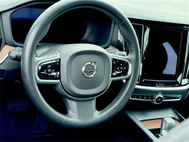 Used 2024 Volvo S60 B5 Plus image 17