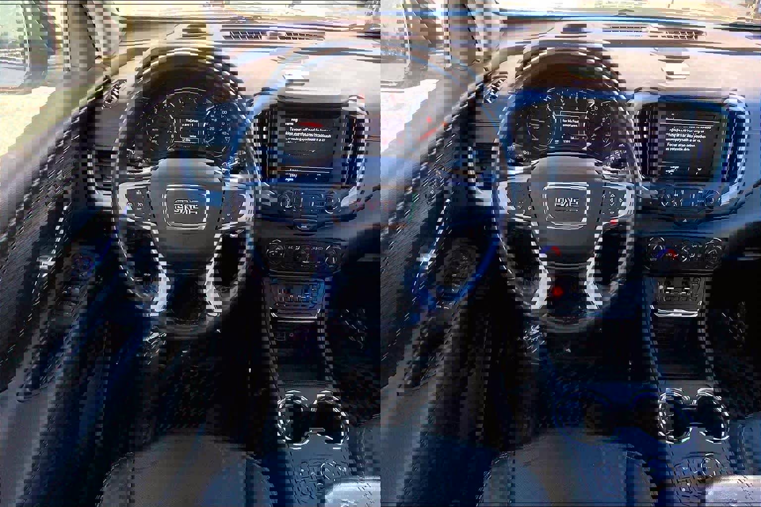 Used 2021 GMC Terrain SLT w/ Infotainment Package II image 6