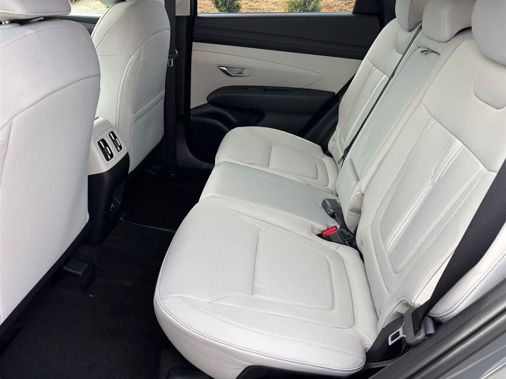 New 2026 Hyundai Tucson SEL Plus FWD image 14