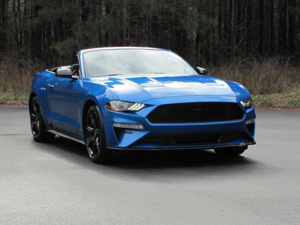 Used 2020 Ford Mustang Convertible w/ Equipment Group 101A RWD image 19