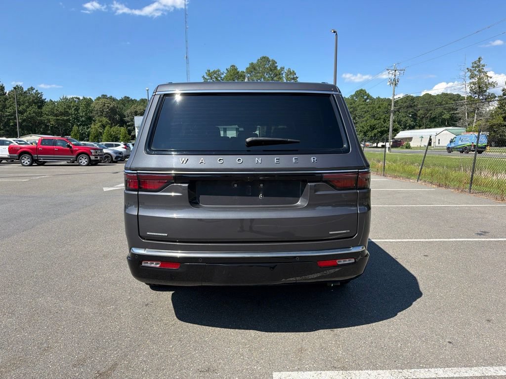 Certified 2022 Jeep Wagoneer Series III AWD/4WD image 6