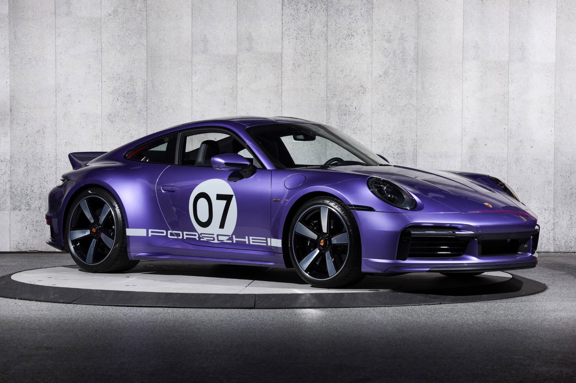 Used 2023 Porsche 911 Sport Classic RWD image 2