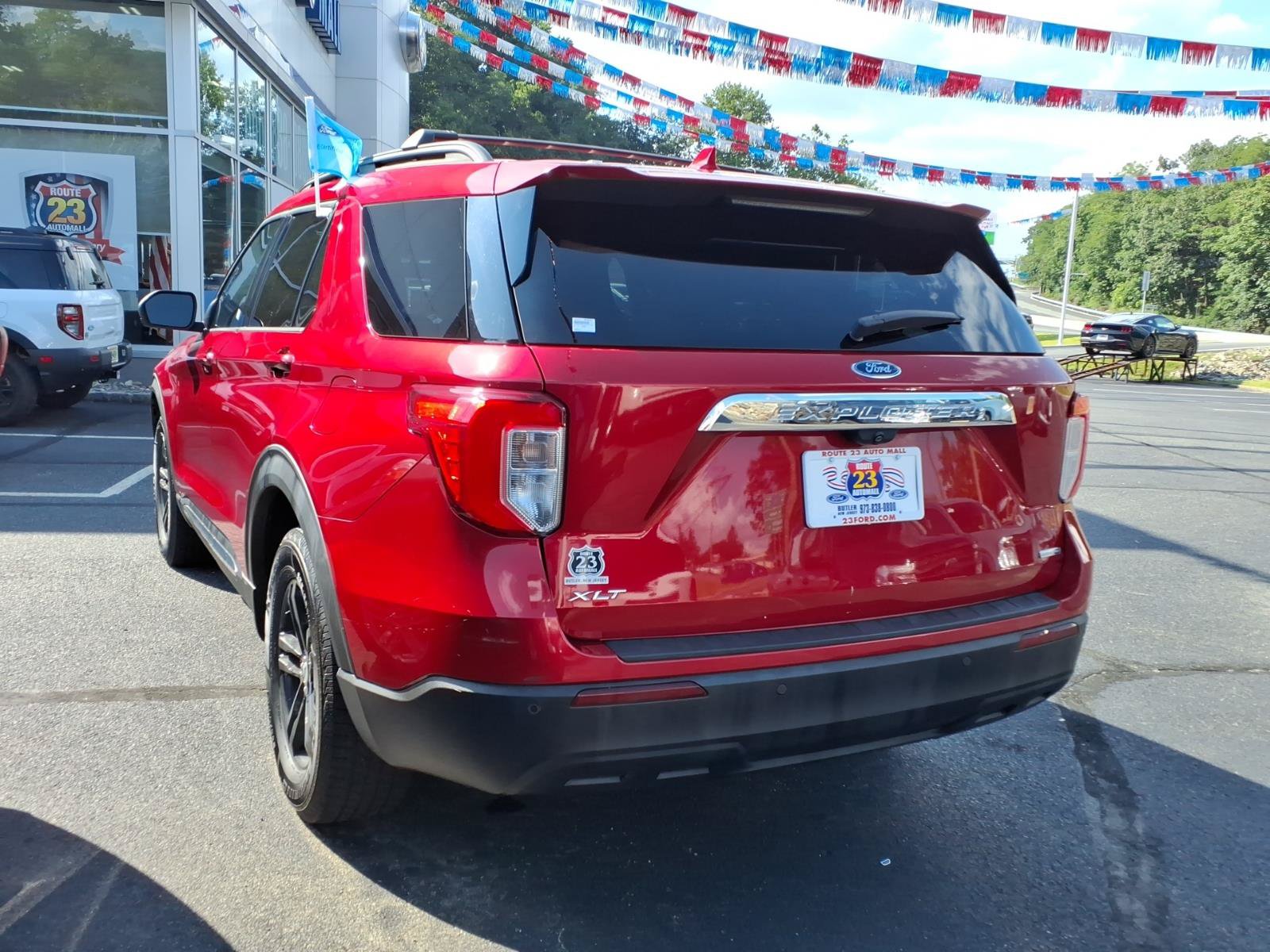Certified 2020 Ford Explorer XLT w/ Comfort Package AWD/4WD image 6
