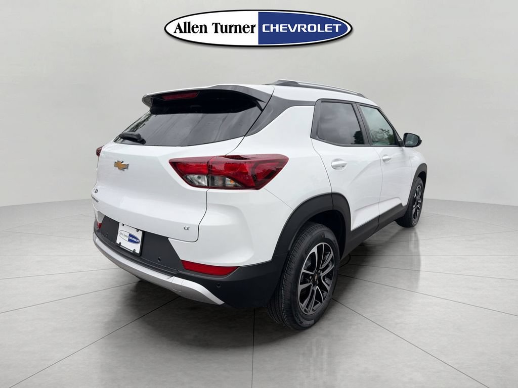 New 2026 Chevrolet TrailBlazer LT w/ LT Cold Weather Package FWD image 4