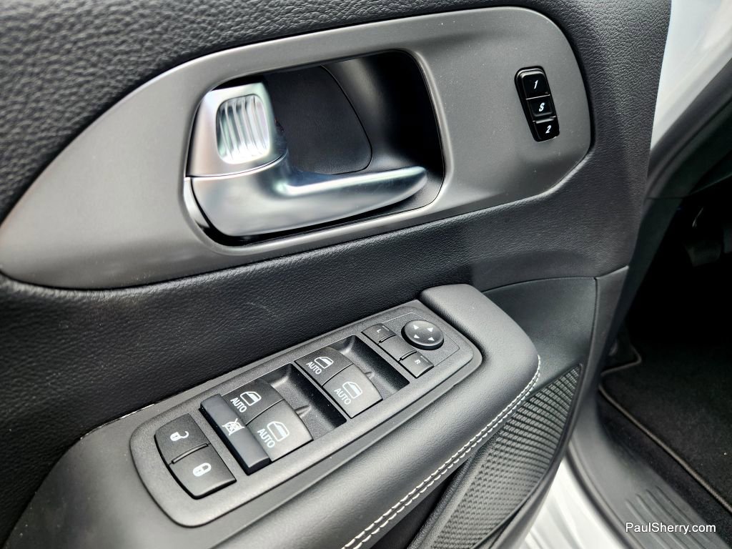 New 2026 Chrysler Pacifica Select image 22