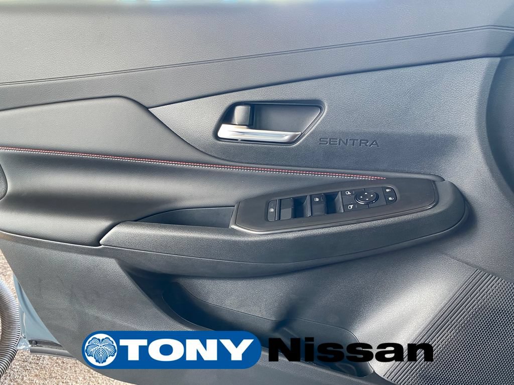 New 2026 Nissan Sentra SR w/ Floor Mat Package FWD image 32