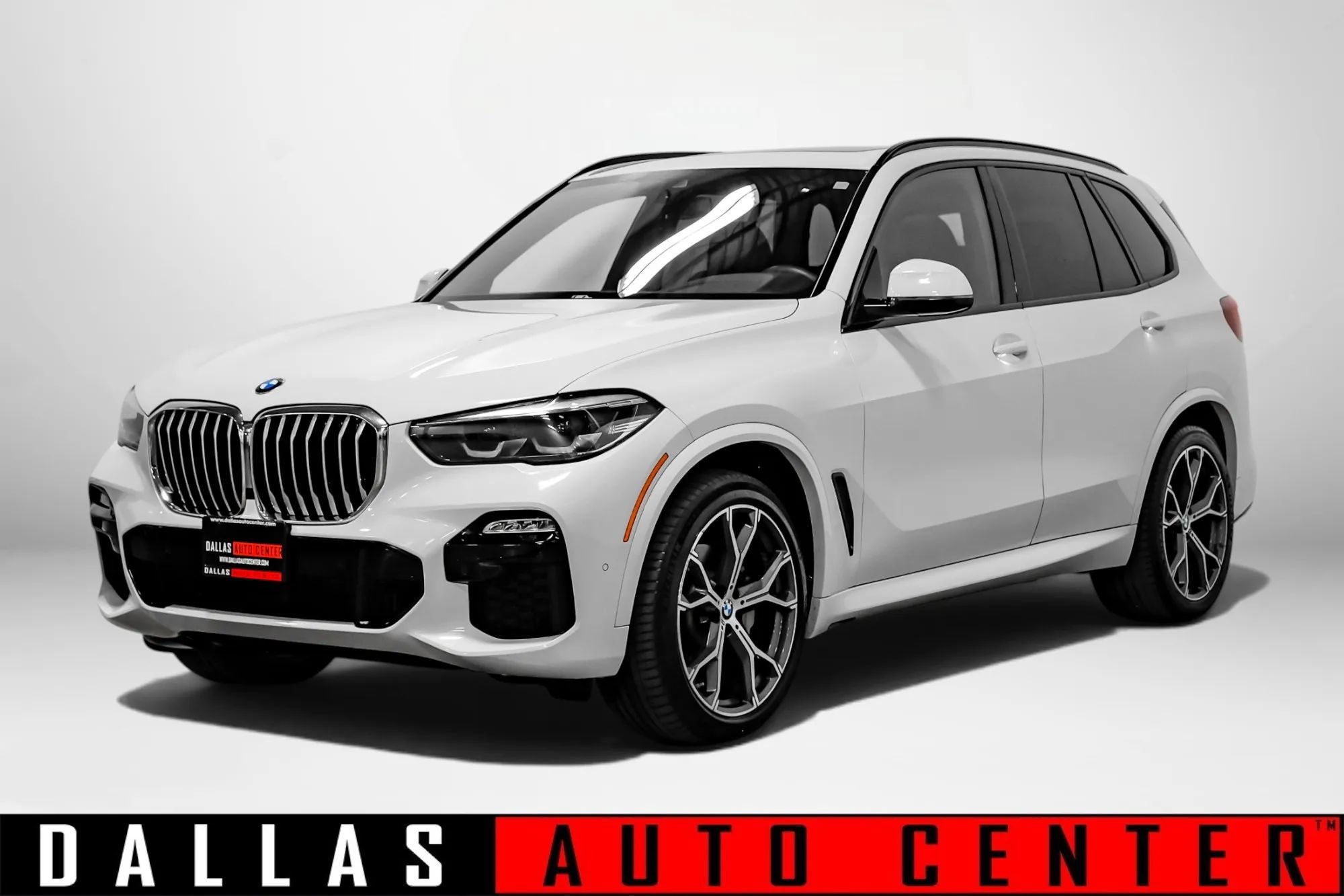 Used 2020 BMW X5 xDrive40i w/ M Sport Package AWD/4WD image 3