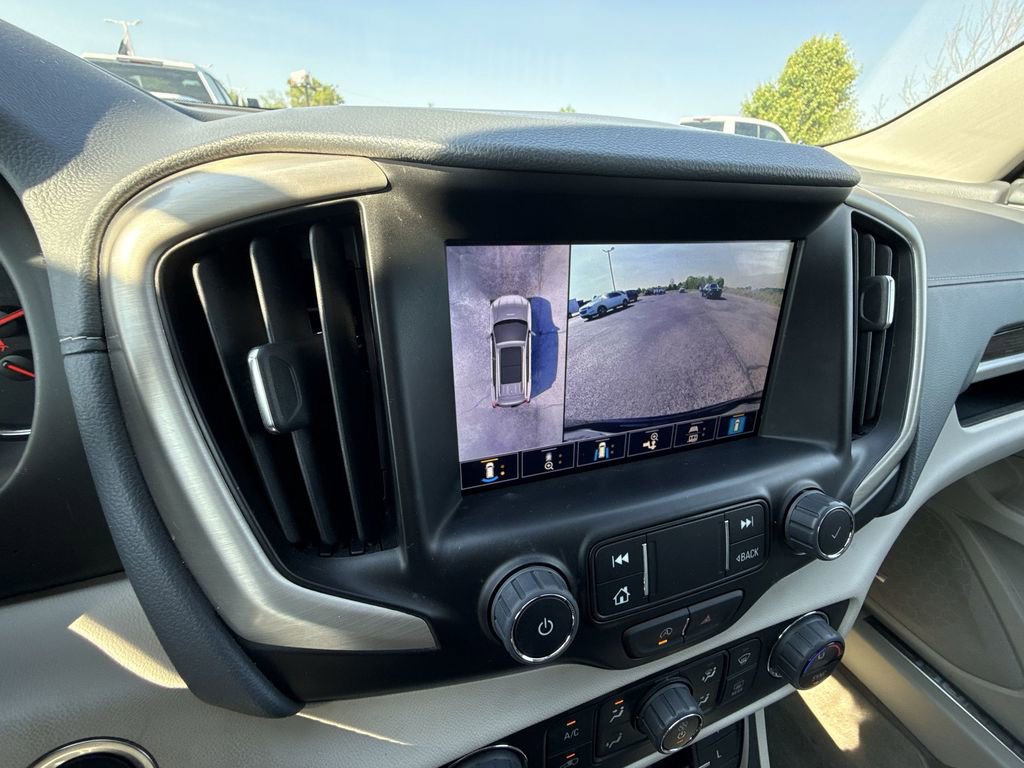 Certified 2024 GMC Terrain Denali w/ Black Diamond Edition image 21