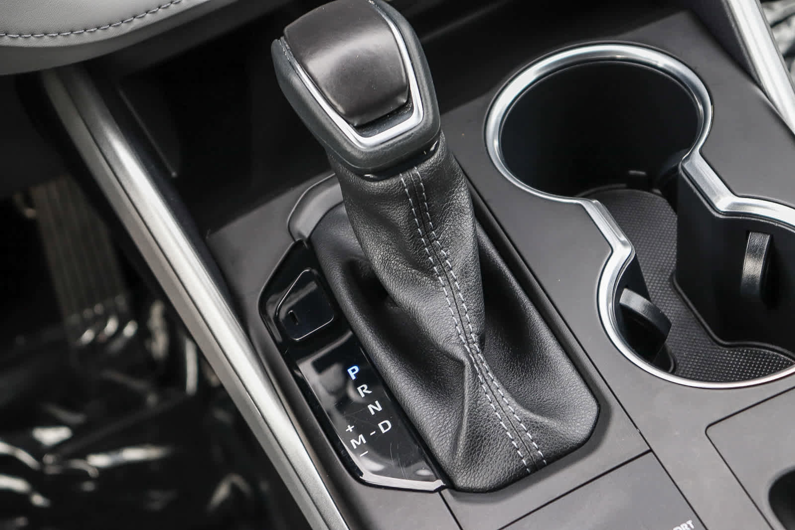 Used 2023 Toyota Highlander XLE image 16