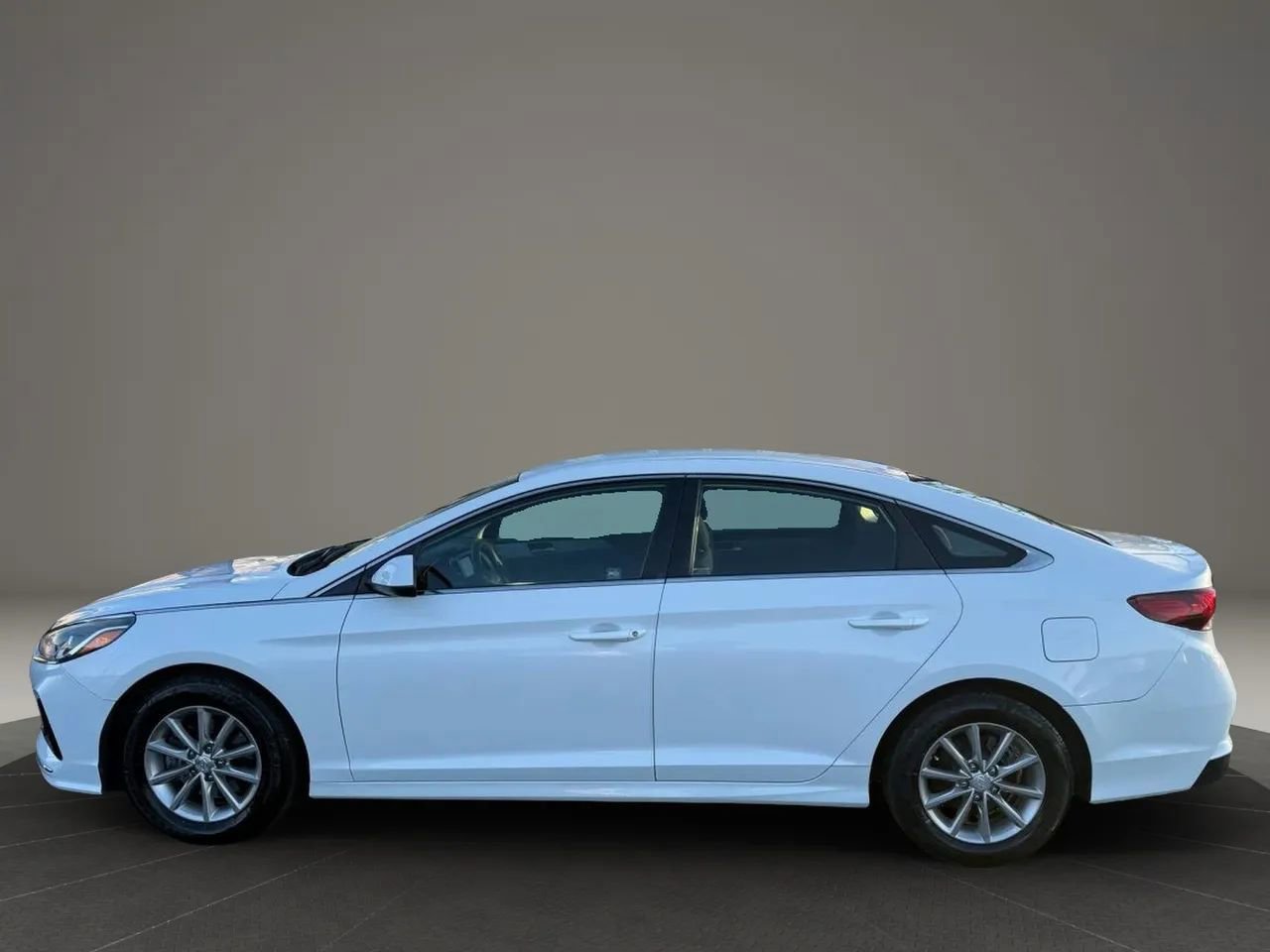 Used 2019 Hyundai Sonata SE FWD image 11