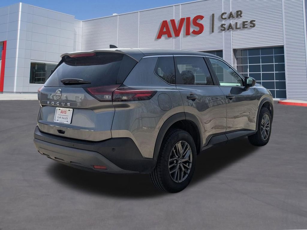 Used 2023 Nissan Rogue S image 6