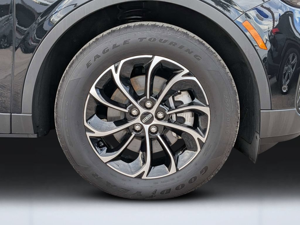 Used 2024 Lincoln Nautilus Premier AWD/4WD image 15