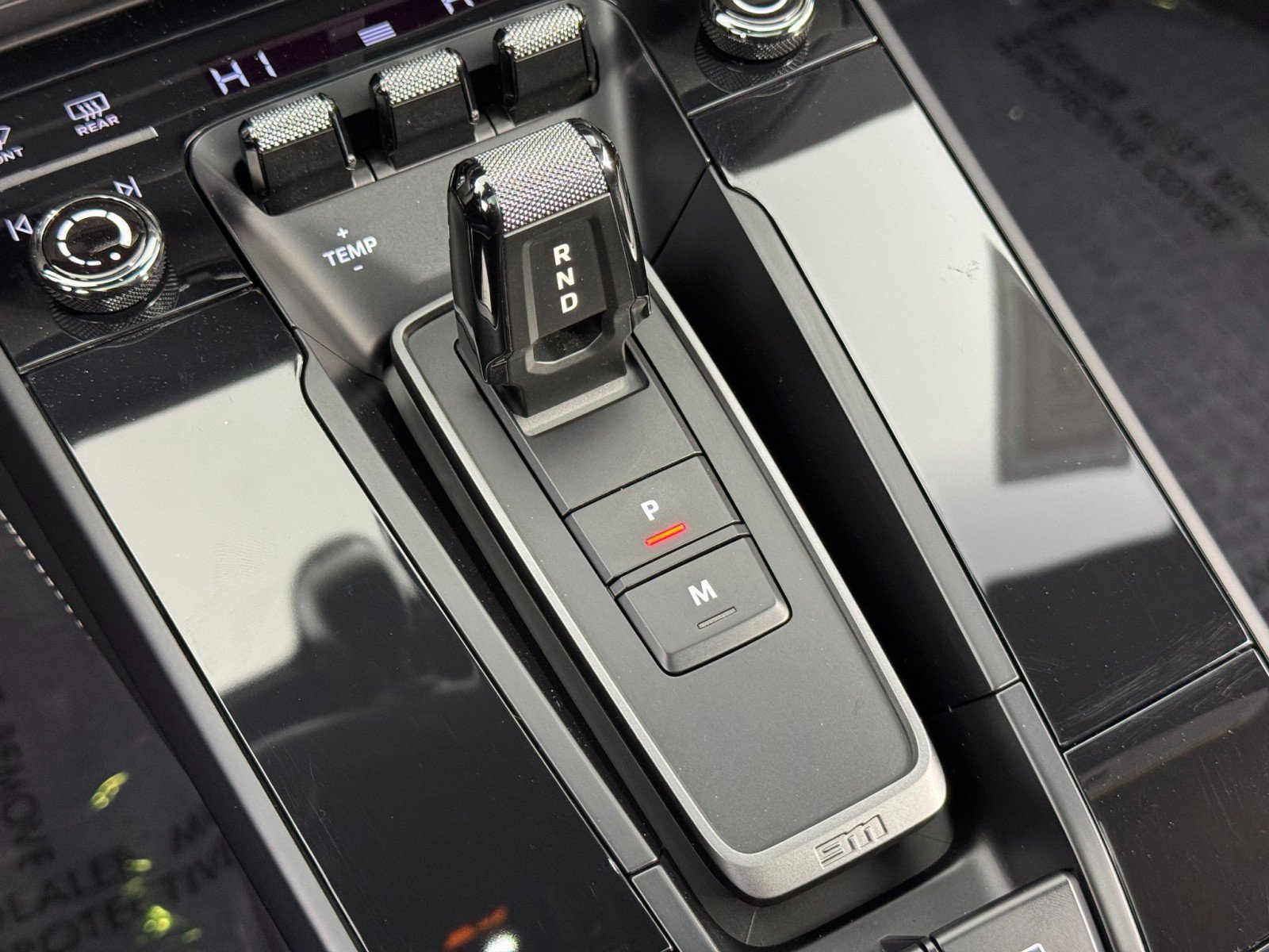 Used 2024 Porsche 911 Carrera GTS w/ Premium Package image 32