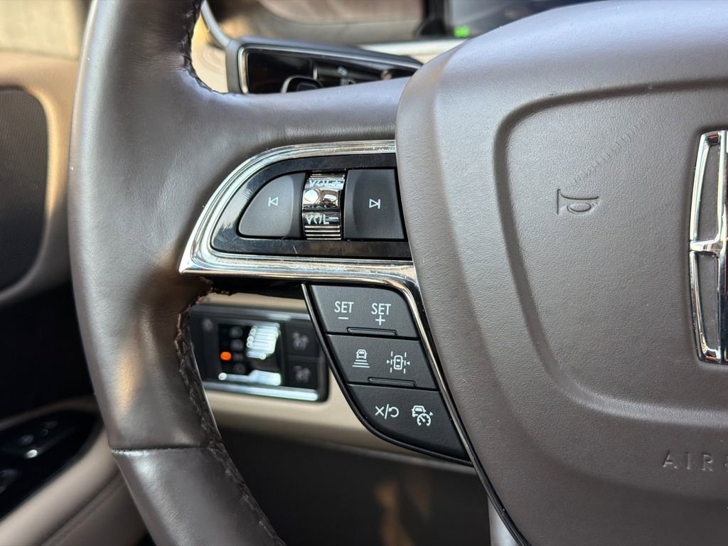 Used 2022 Lincoln Navigator L Reserve image 28