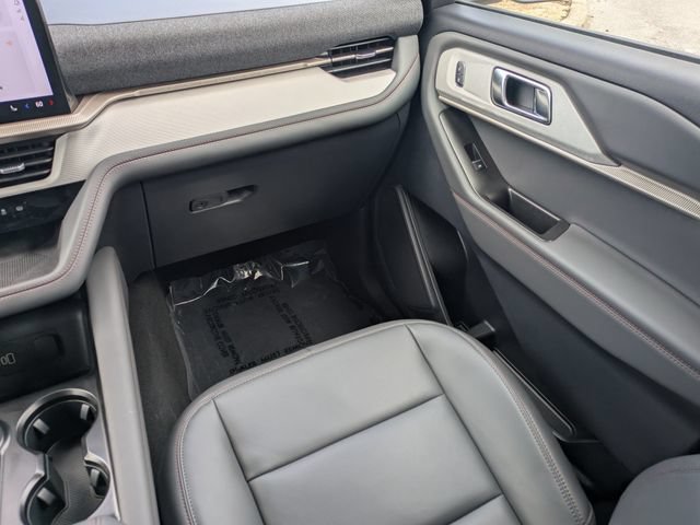 Certified 2026 Ford Explorer Active w/ Active Comfort Package RWD image 18